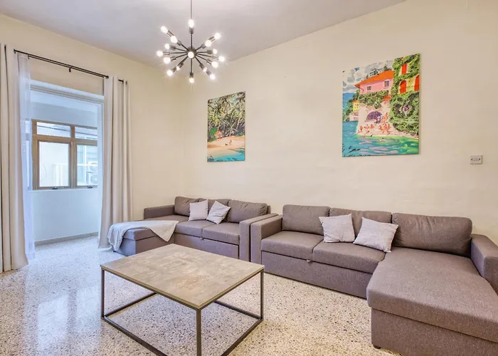 Spacious Traditional 3 Bedroom House With Yard Jbar1-1 Tatil Evi *