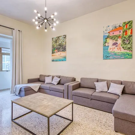 Spacious Traditional 3 Bedroom House With Yard Jbar1-1 Vakantiehuis *