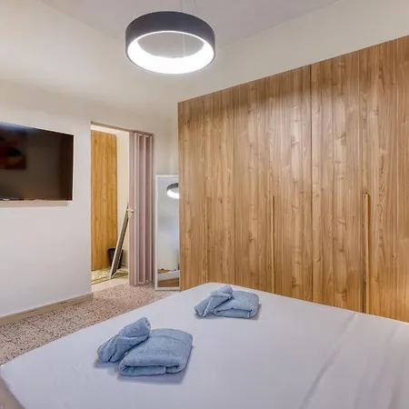 Casa vacanze Spacious Traditional 3 Bedroom House With Yard Jbar1-1 *